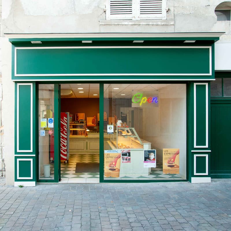 Afficher l'image n°2