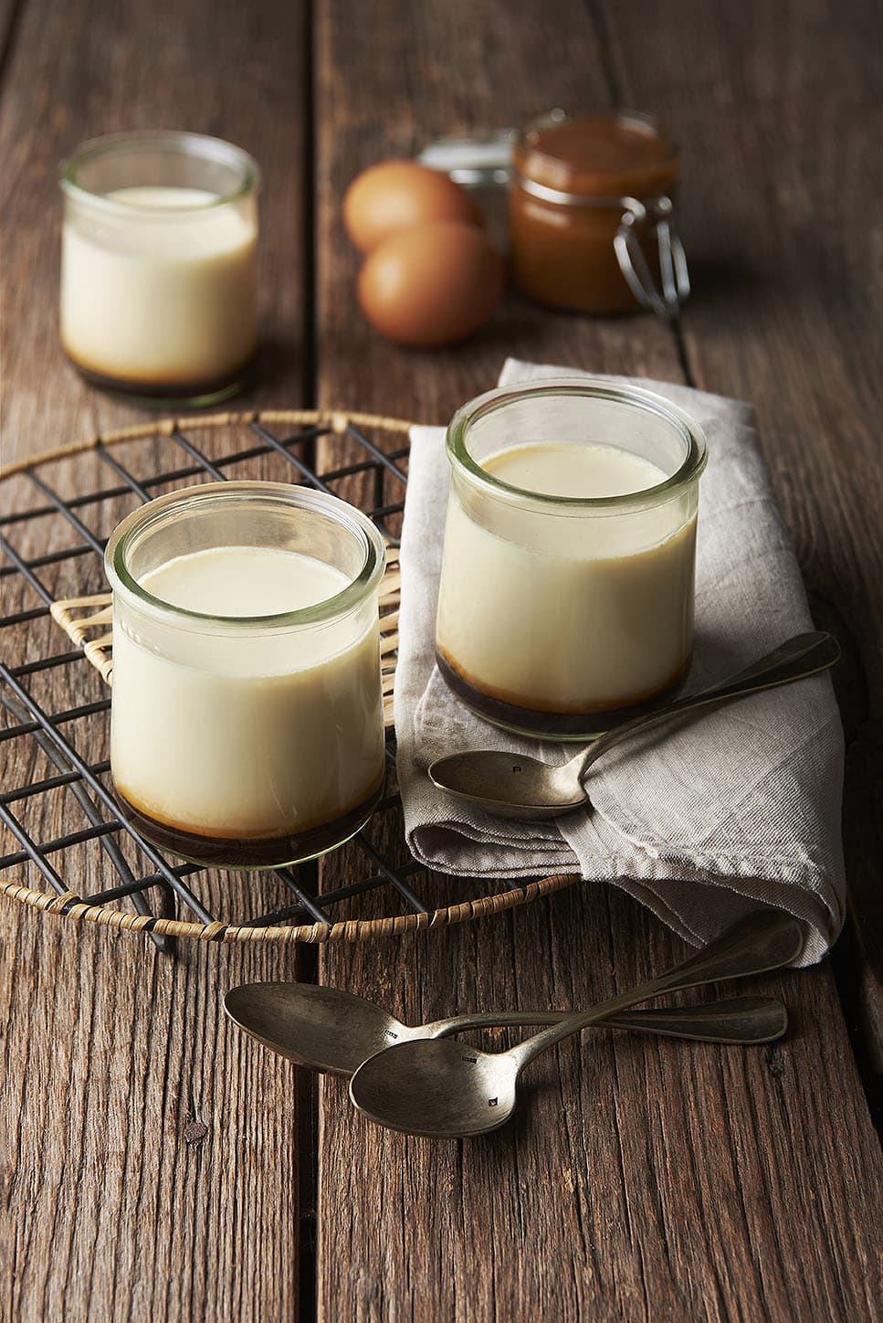 Crème aux oeufs sur lit au caramel