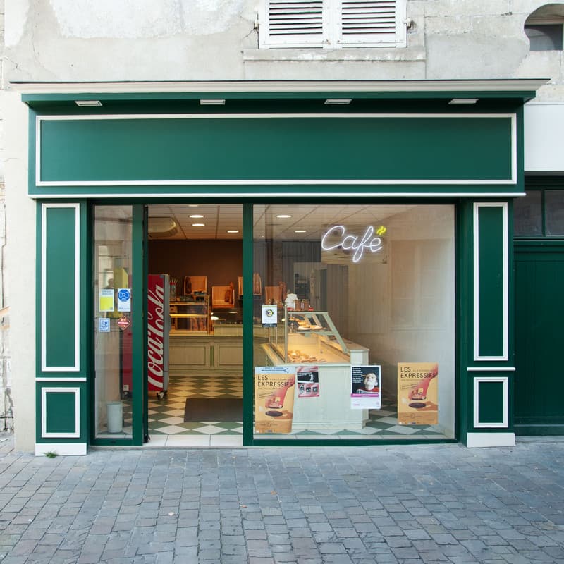 Afficher l'image n°2