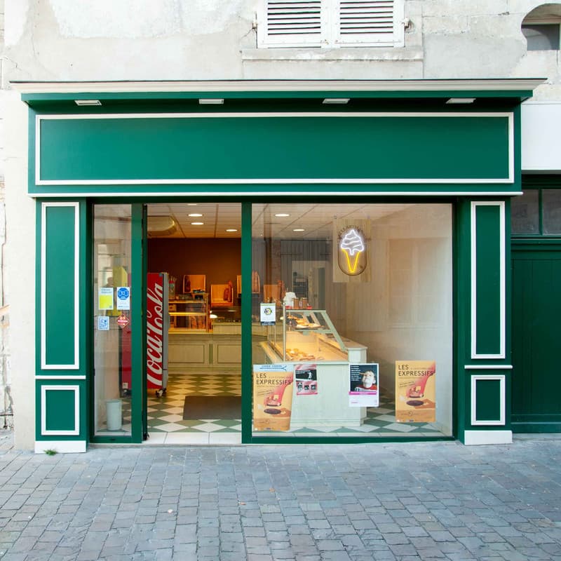 Afficher l'image n°2